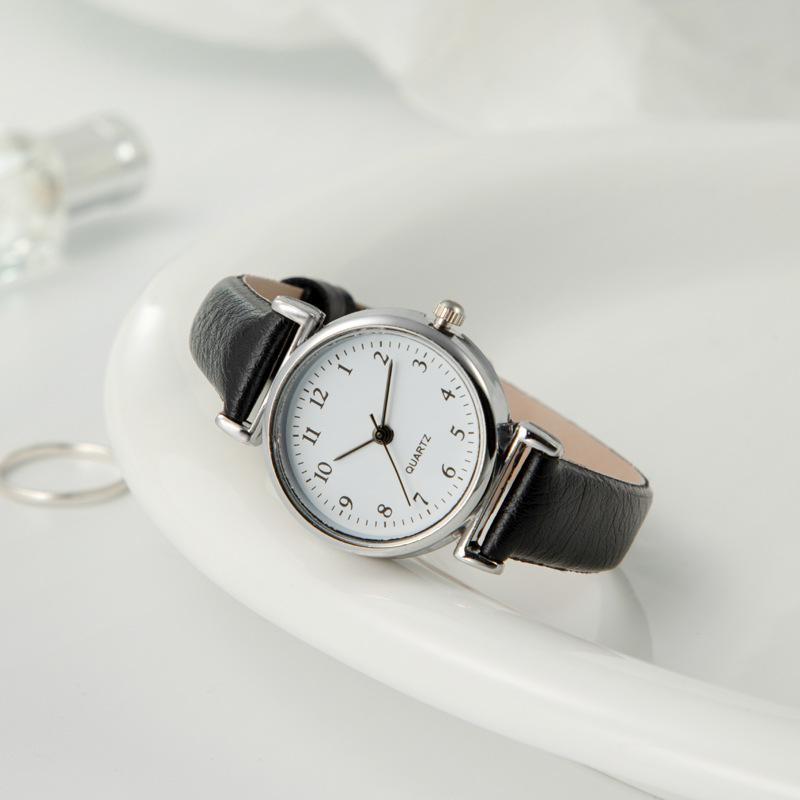 Stylish Women's Quartz Watch with Leather Strap & Digital Scale