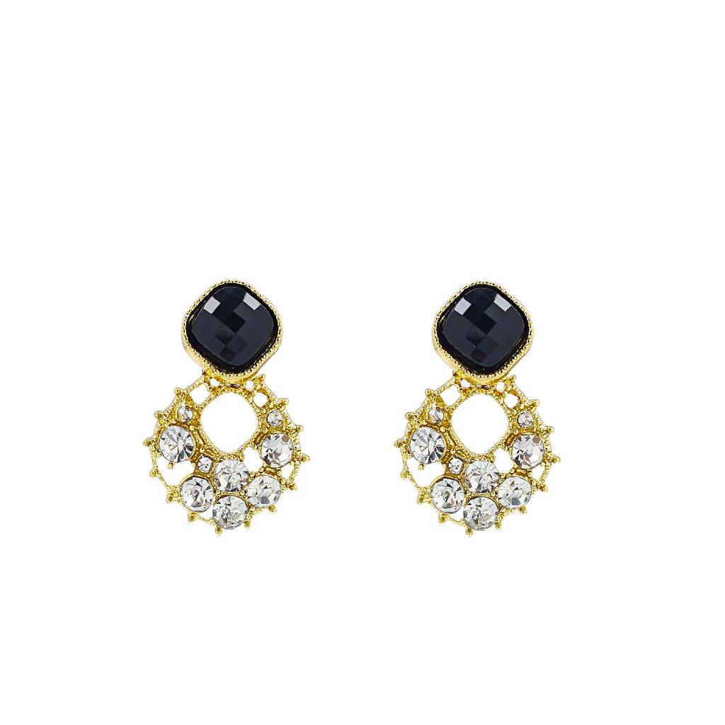 Niche High-End Exquisite Hollow Earrings, Retro Light Luxury Super Flash Diamond-Set Contrasting Rhombus Earrings
