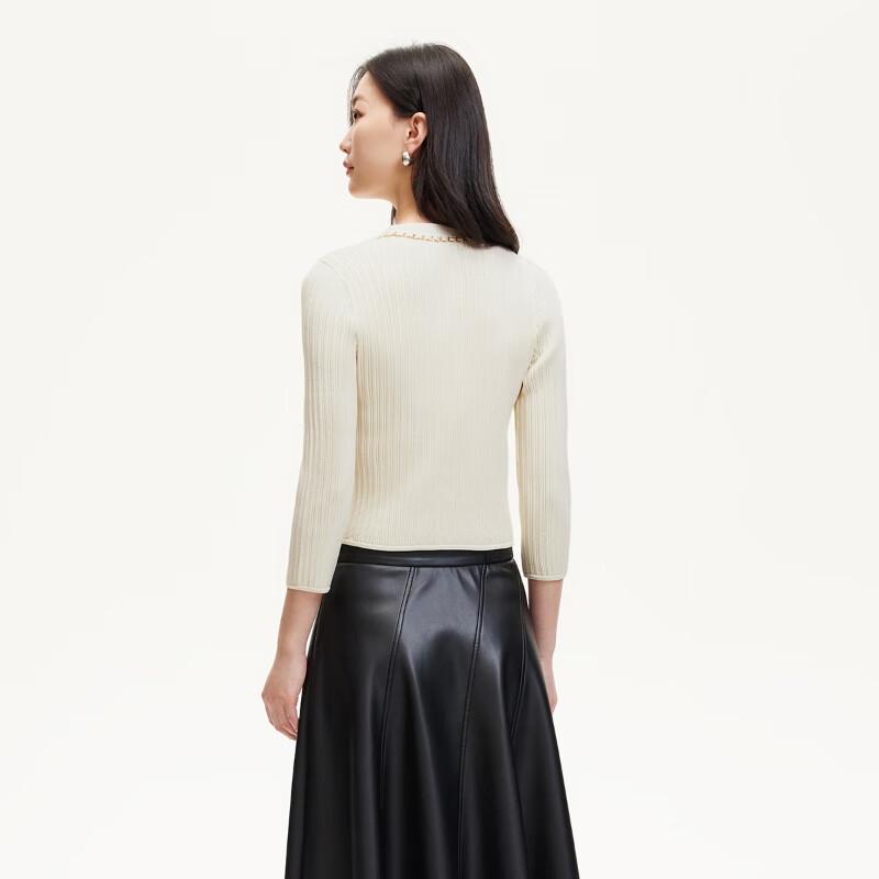 Veromoda 2025 Spring V-Neck Knit Top with Chain & Sequins