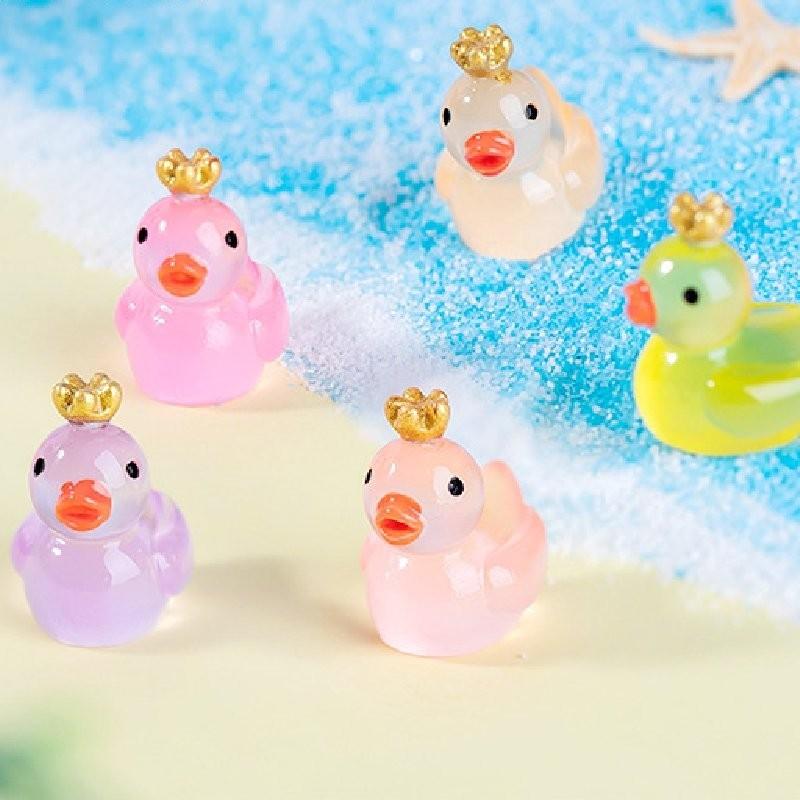 Cute Glowing Crown Miniature Yellow Duck Resin Figurine For Moss Terrariums