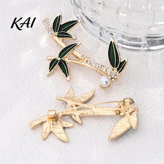 Women Aesthetic Jewelry Alloy Rhinestone Bamboo Brooch, Enamel Lapel Collar Pin, Men Chinese Style Pin Accessories for Suit Dress Coat Scarf