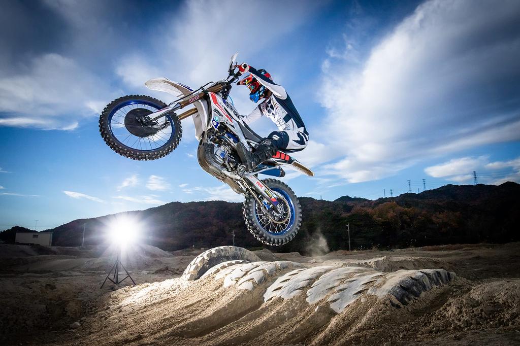 IRC IRRC 70M M5B EVO WT Hinten für den Einsatz auf öffentlichen Straßen 321698 140/80-18 (Rohr Typ) (Rückseite) Kann nicht