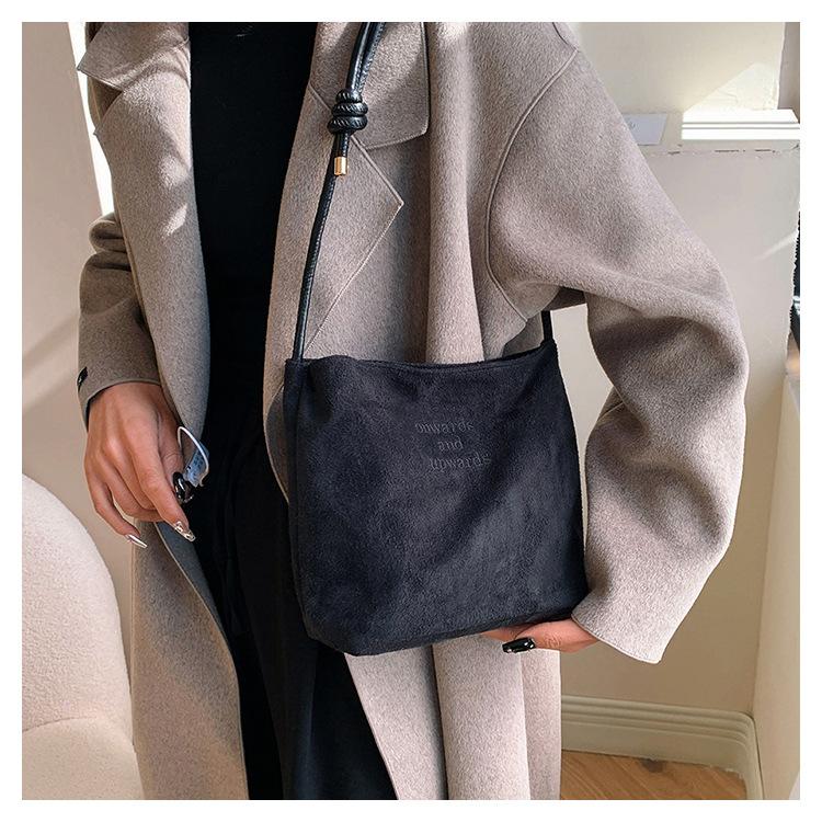 Deerskin velvet casual large capacity simple spring fashion casual solid color personalized trendy fashion tote bag