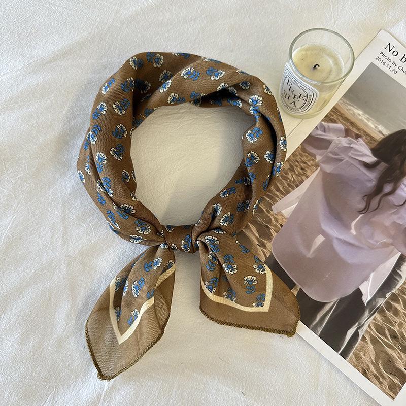 Japanese Retro Cotton Linen Square Scarf: Women's Korean Fashion, Versatile Spring-Autumn Neckerchief and Headband.