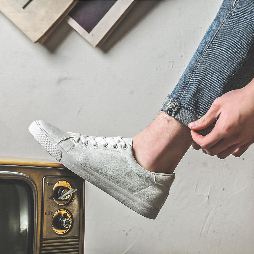 White shoes men's summer breathable Korean version trendy casual men's shoes sports white versatile men's board shoes