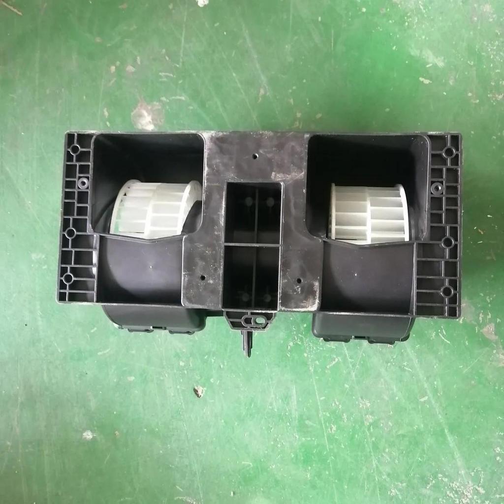 Sinotruk Howo T5GTX Heater and A/C Blower Motor Fan Assembly