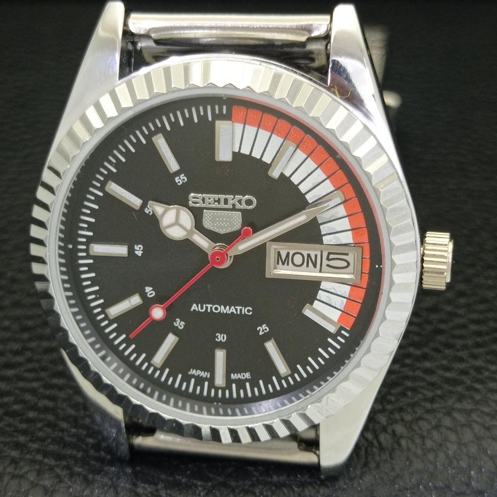 AUTOMATIC VINTAGE REFURBISHED SEIKO 5 6309A JAPAN MENS BLACK WATCH a440678-9 Sk-a440678-1