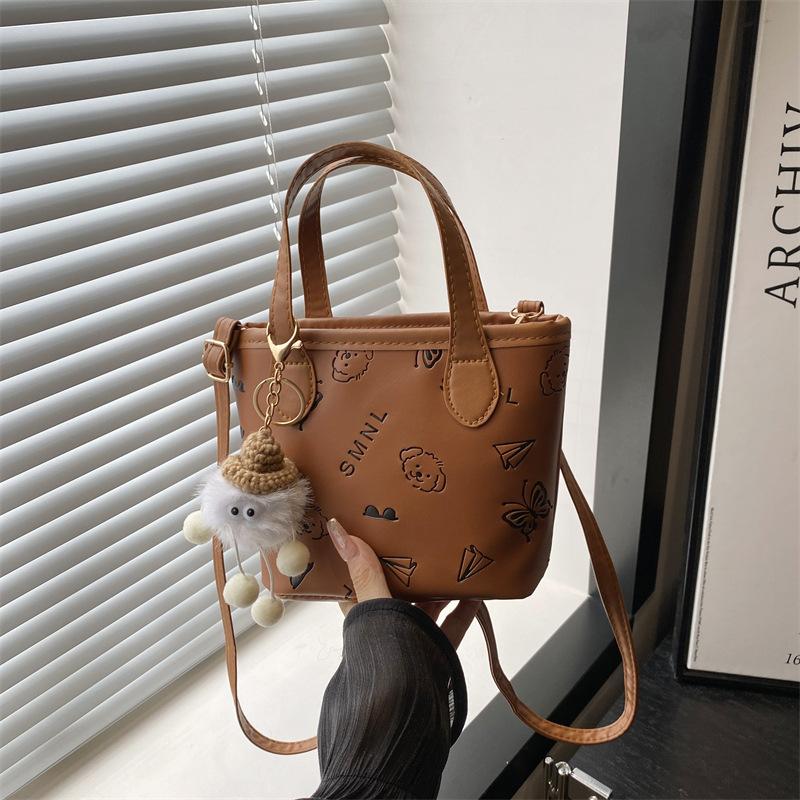 Summer New Light Luxury Aesthetic Niche Casual Fashion Texture Portable Shoulder Messenger Bag Bucket Bag