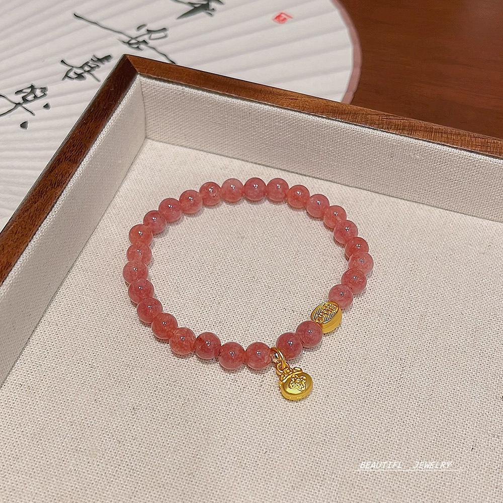 New Chinese Strawberry Crystal Blessing Bag Pearl Bracelet Girl High Sense Niche Design Sense Beaded Bracelet Couple Jewelry.