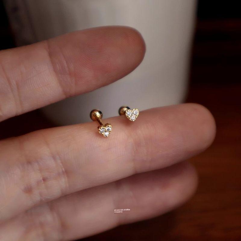 

Rudie in the Wild Removal-Free before Sleep Super Mini Thread Stud Earrings Ear-Caring Heart Screw Extremely Small Ear Bone Stud Knock mini Heart Zircon Gold Pair