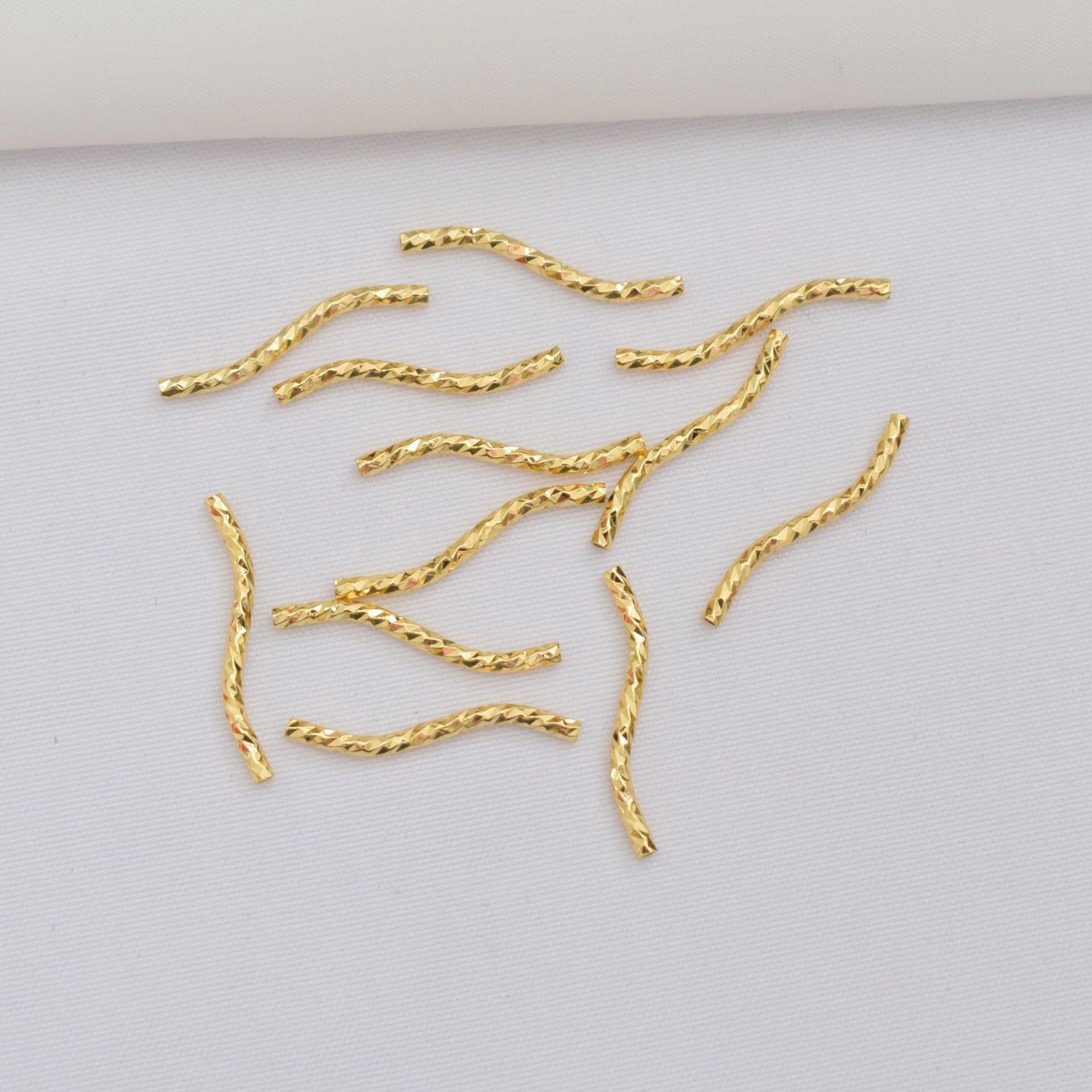 

100pcs 18K Gold Bag, Color-Preserving Elbow, Gypsy Pattern Cut Diy Production, Bracelet, Necklace, Connector, Jewelry Accessories.