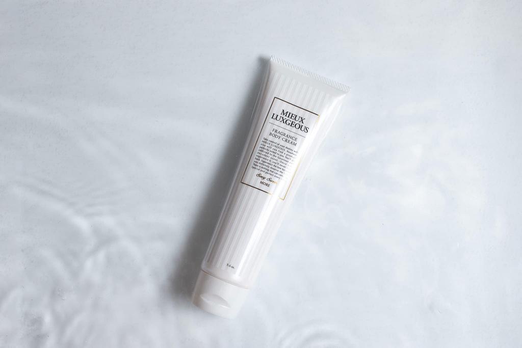 MIEUX LUXGEOUS Duft Körper Sexy Süß 160g Hyaluronsäure Hohe Creme, Duft, [Schönheitsinhaltsstoffe Säure, Ceramid, Feuchtigkeit]