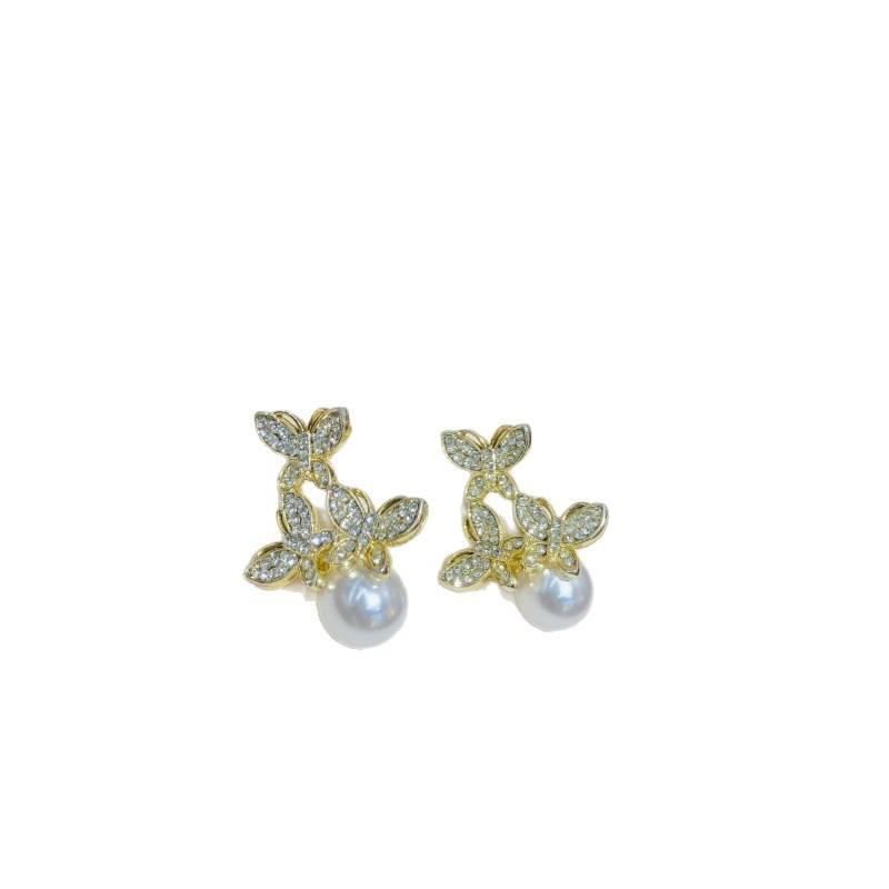 White Pearl Earrings for Women Elegant Shiny Zircon Flower Plant Stud Earrings Dinner Party Female Gift