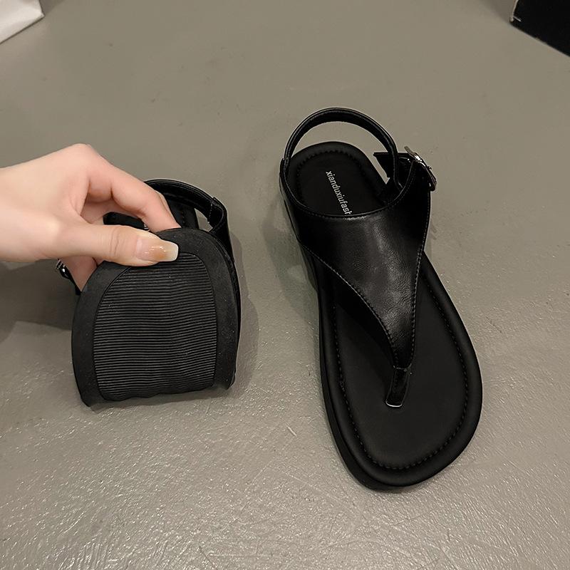 Fairy toe sandals girl 2025 summer new fashion casual flat toe buckle with cool slippers