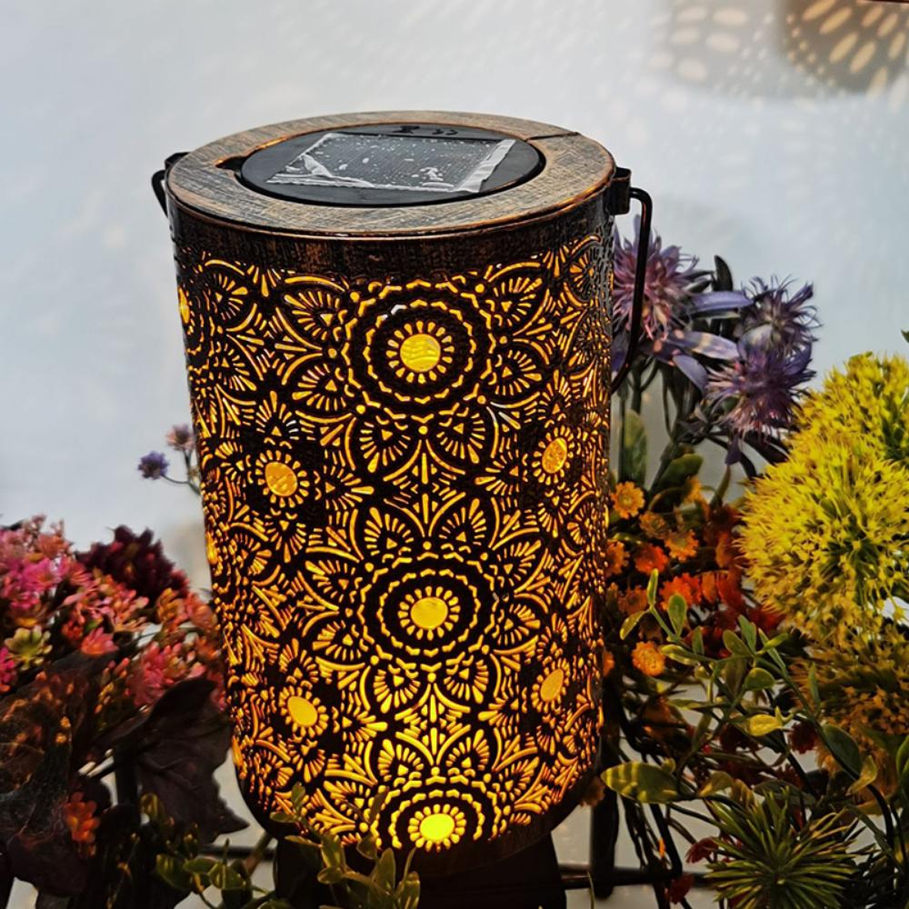 Solar Iron Lamp Outdoor Landscape Decoration Villa Balcony Garden Courtyard Hollow Leaf Projection Lantern Outdoor Iron Hanging Pastoral Lamp