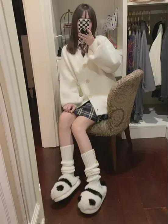 Women's Small Japanese JK Furry Knitted Sweater Cardigan - Soft, Warm, Long-Sleeved for Autumn/Winter