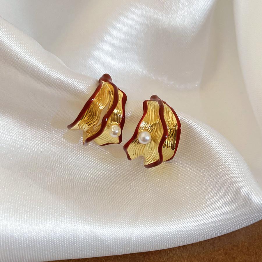 Water drop pearl petal rhombus stud earrings versatile earrings niche design earrings women