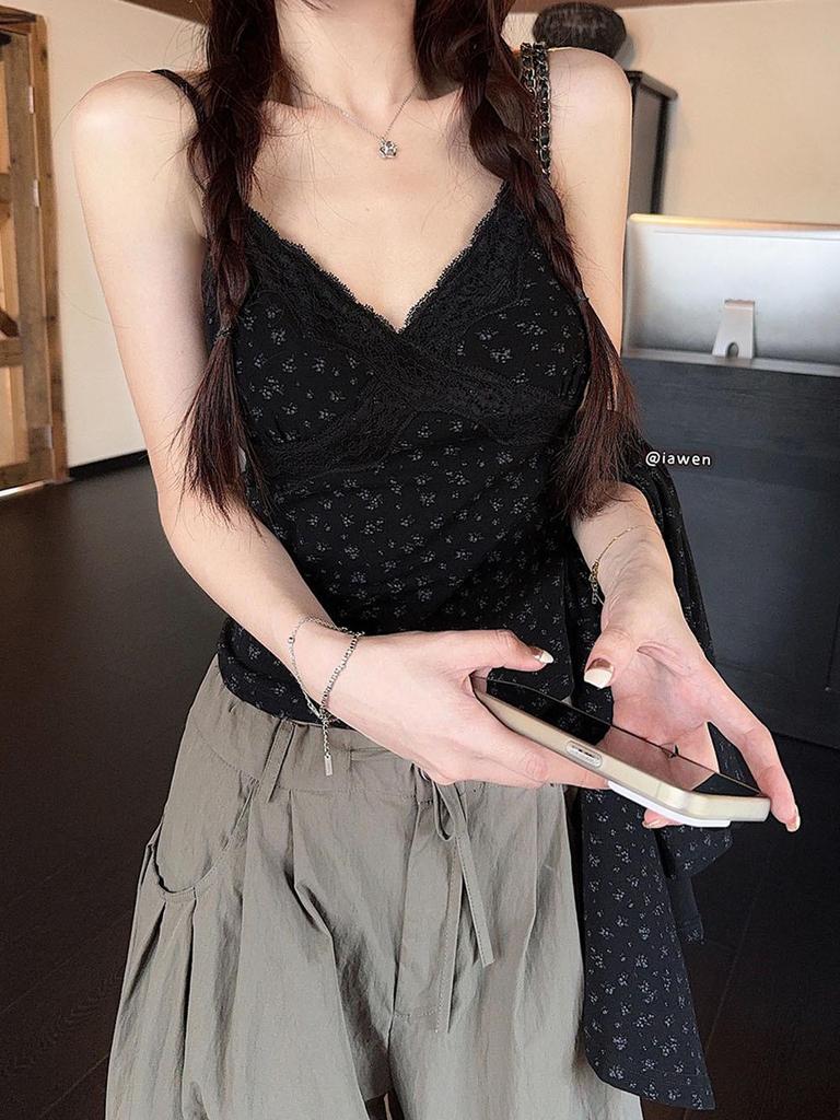 Retro Floral Camisole & Slimming Black Cardigan Set for Women - Early Autumn Layered Look