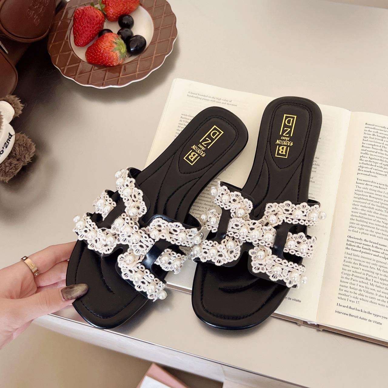 

2025 pearl skirt new slippers women s summer wear small fragrant sandals French beach with one word super fire flat bottom 40 чёрный