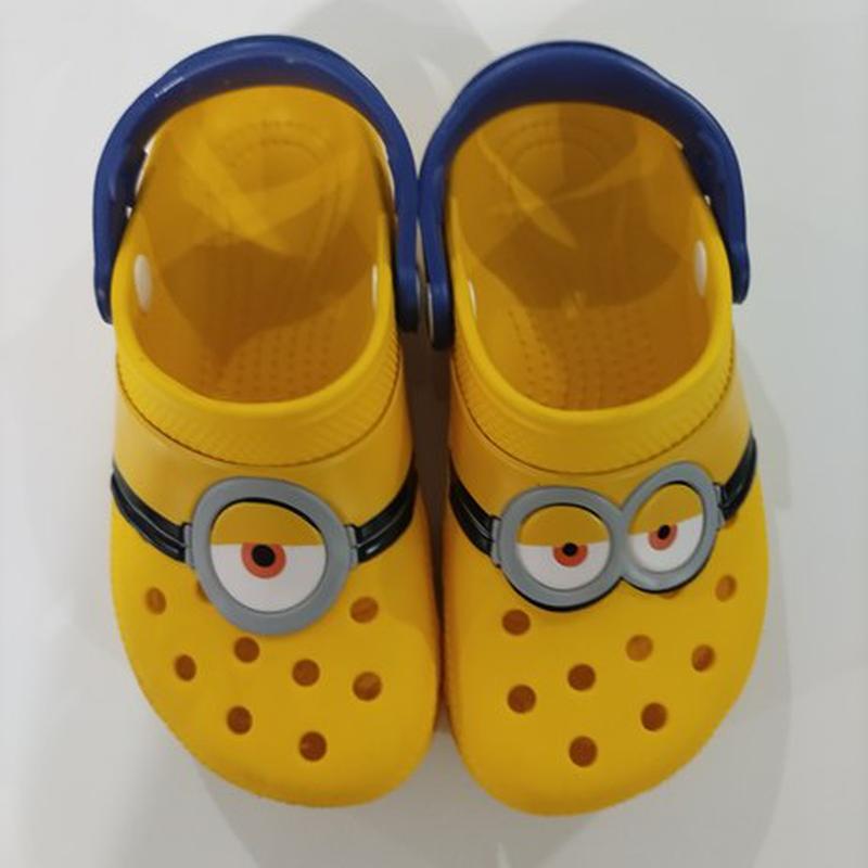 Cute Big Eyes Doll Anime Minionsed Cave Sandals Slipper Eva Multifunctional Waterproof Super Plush-Soled Beach Shoes Rain Shoe