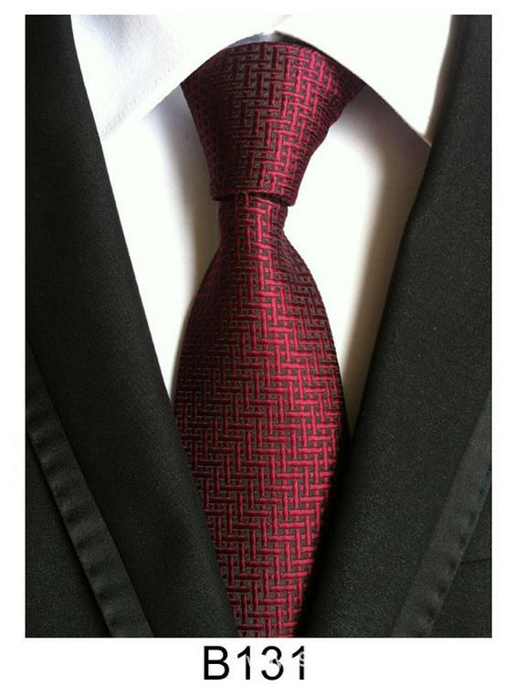 Cravate homme en soie et polyester faite main – Décontractée, formelle ou professionnelle