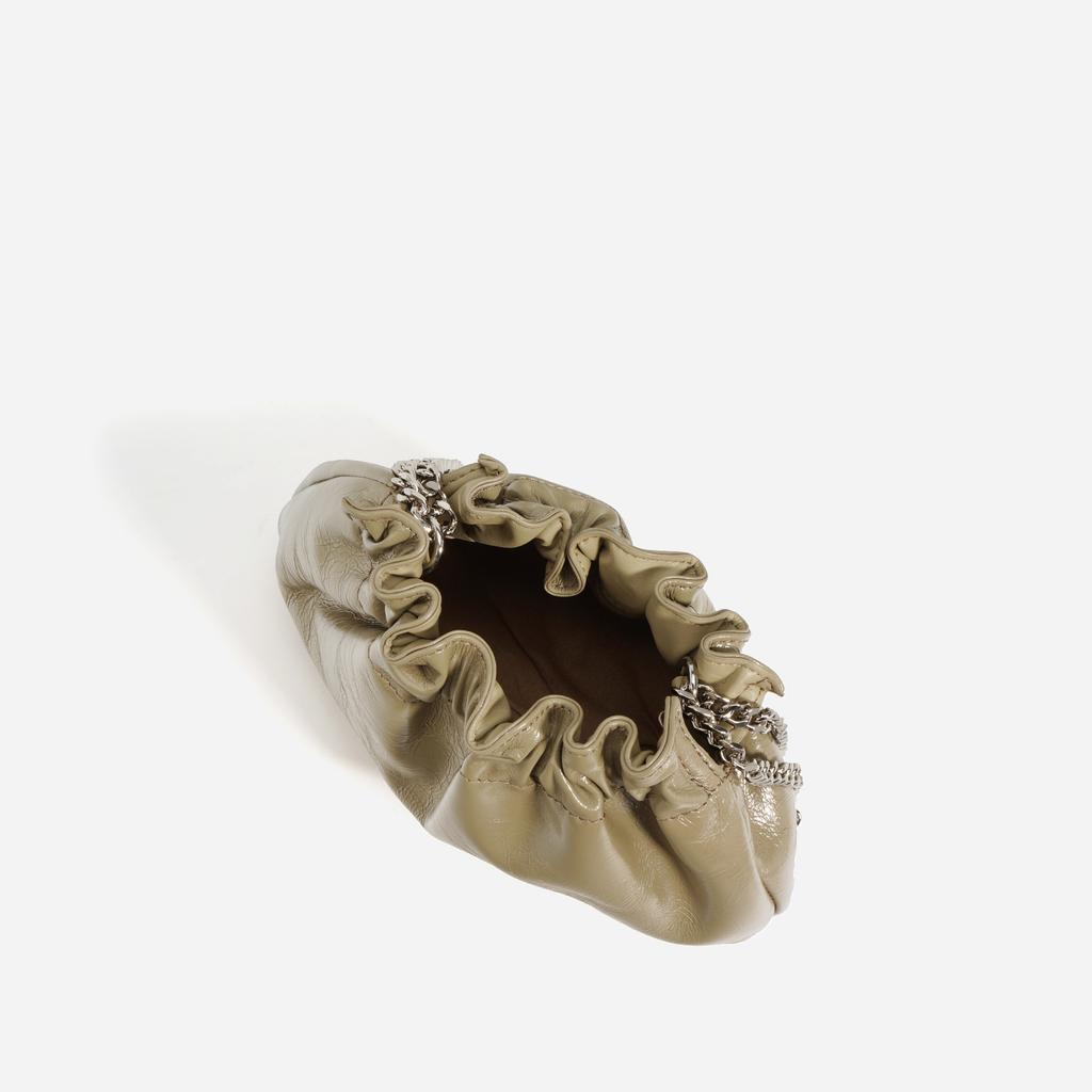 Niche design retro chain pleated cloud bag premium feeling oil wax leather underarm bag simple messenger bag women