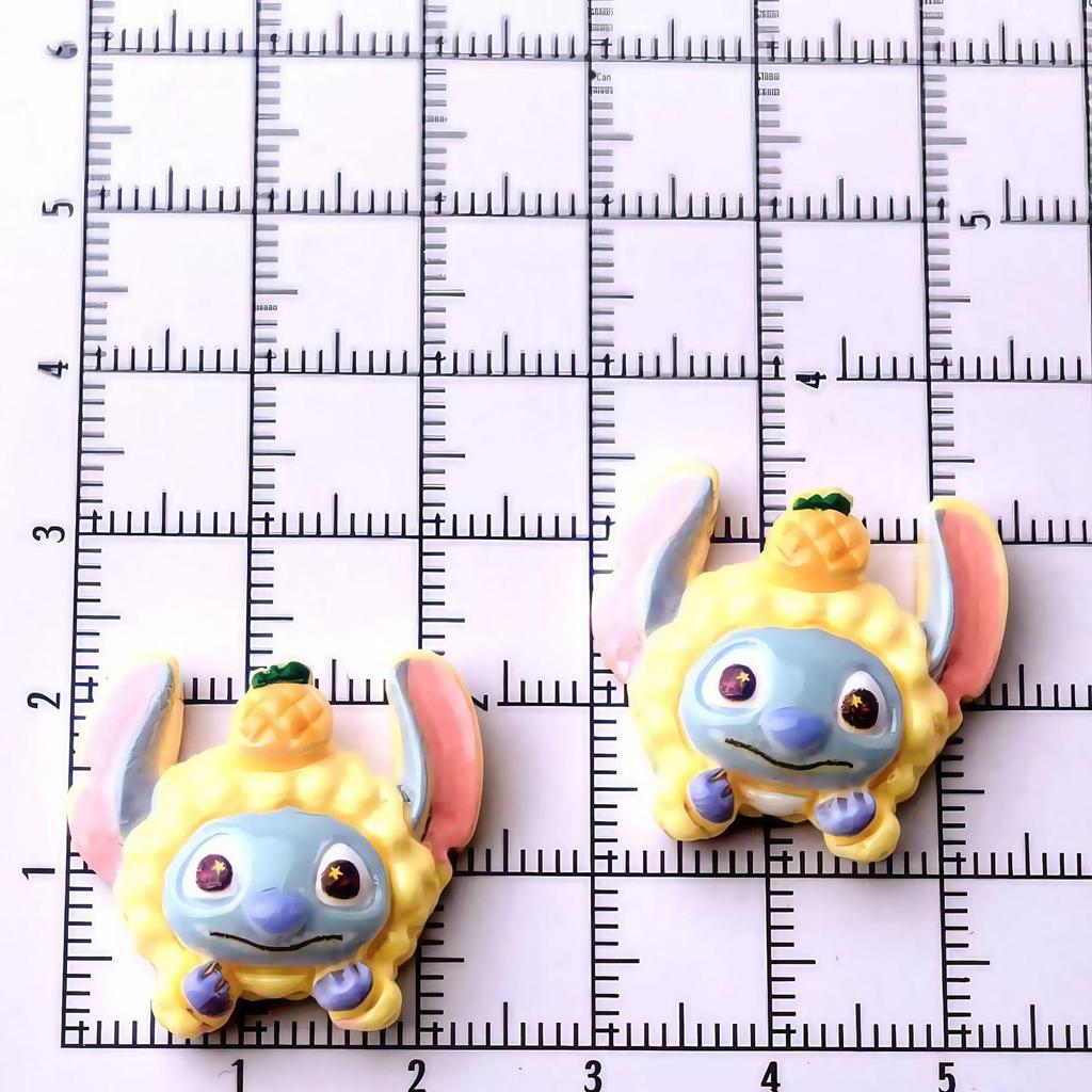 Anime Cartoon Headgear Resin Accessories: Handmade DIY Cream Glue Decorations for Hair Ties and Phone Cases.