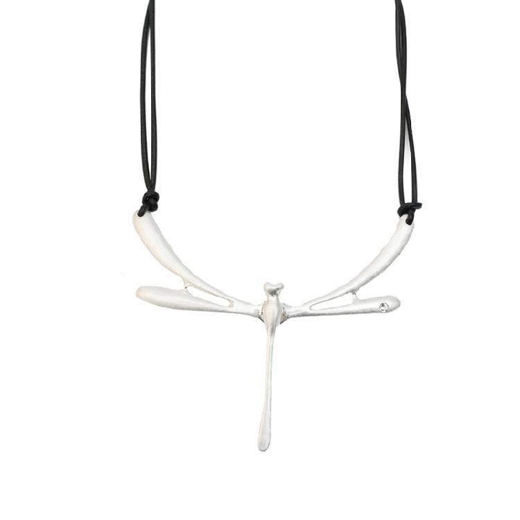 Dragonflys Pendant Necklace Alloy Materials Day To Night Jewelry Accessory For Fashionable Outfits