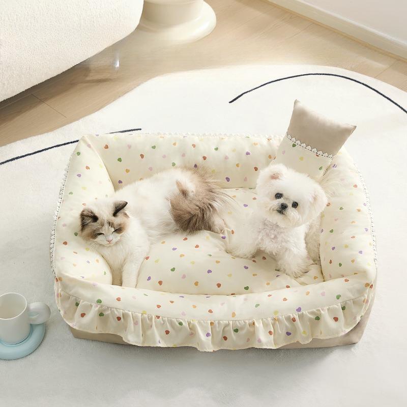 Strawberry Print Ruffle Princess Bed Teddy Bear Sleeping Sofa Four Seasons Universal Pet Supplies Soft Wrap Deep Sleep Small and Medium-sized Dogs