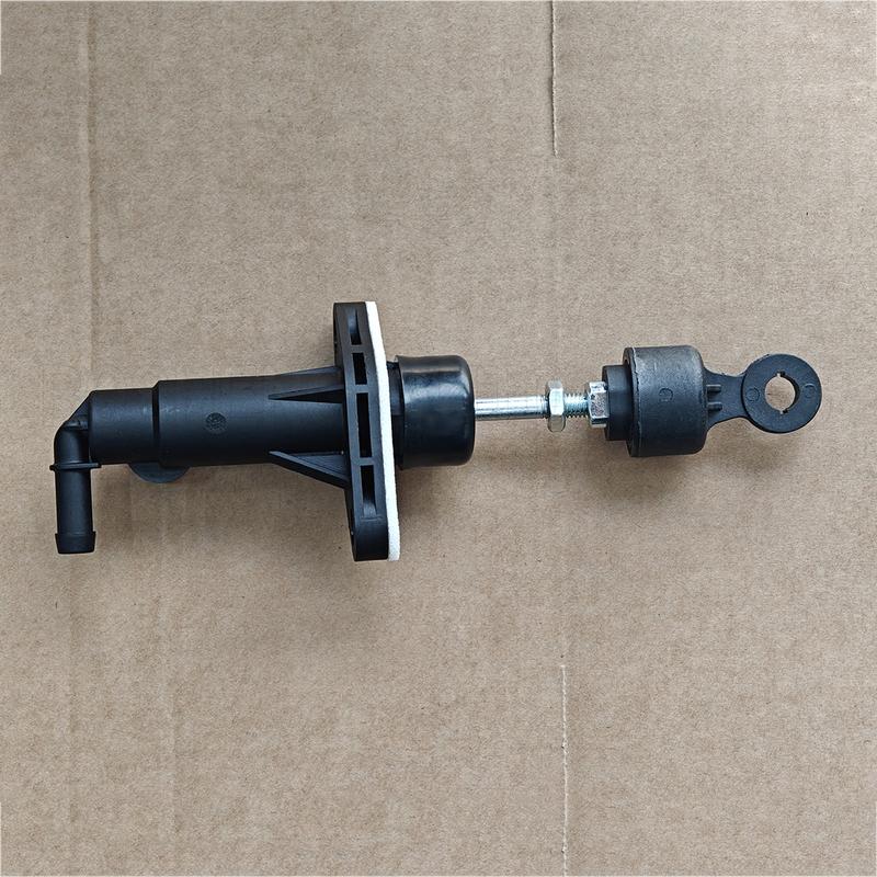 OEM 41610-2D100 Clutch Master Cylinder For Hyundai Coupe, Elantra, Tiburon 41610-2C100 41610-2D500 416102D100 Car Accessories
