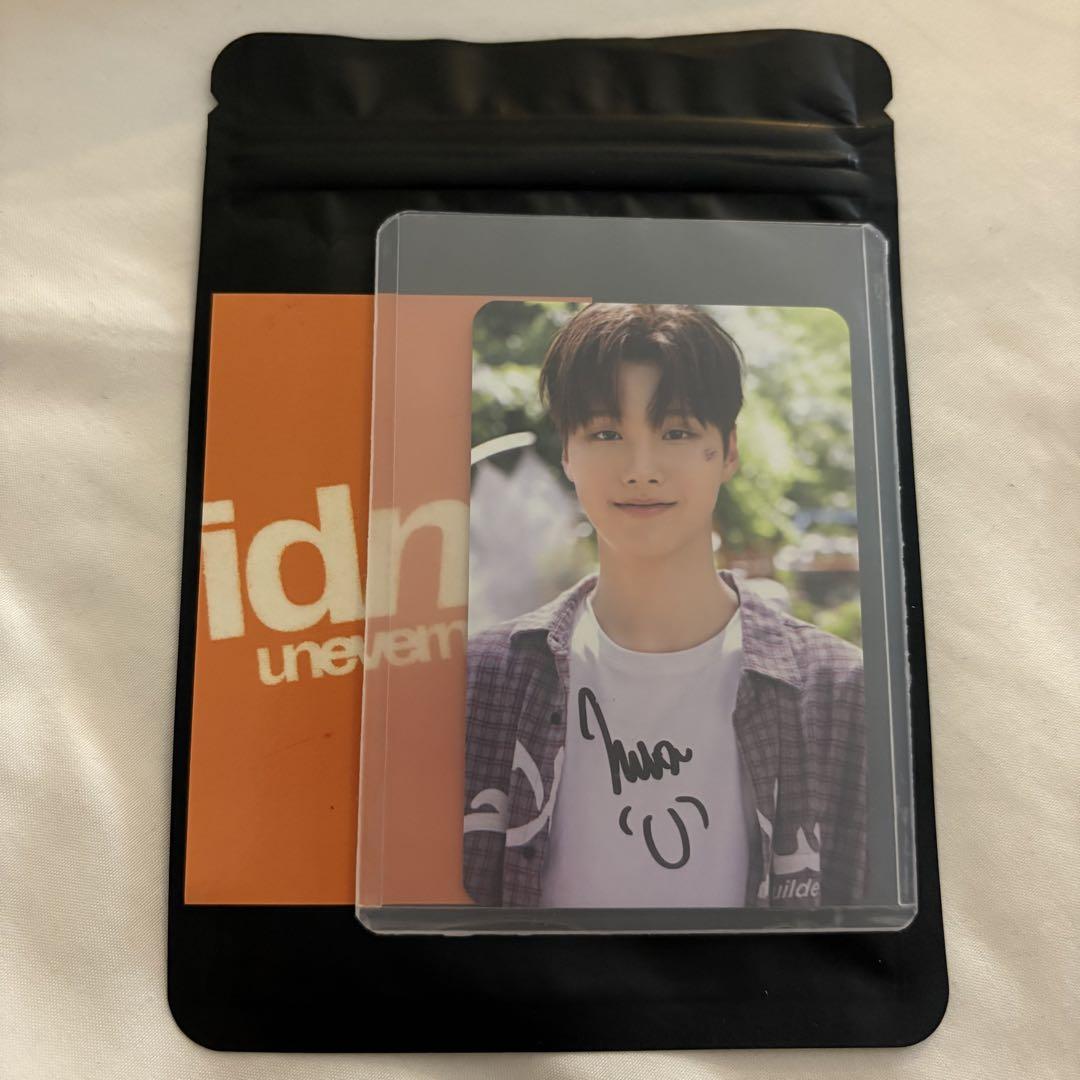 

[USED] idntt unevermet OMA autographed Fannie