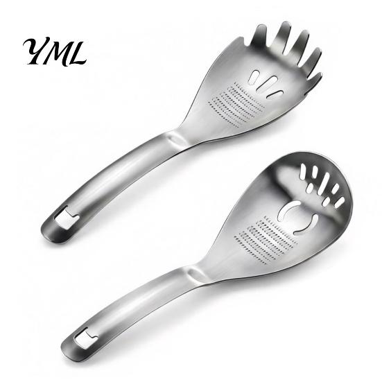 Non-slip Handle Culinary Tool 5-in-1 Stainless Steel Grater Spoon, Multi-Function Kitchen with Egg Separator Professional Food Preparation Accessory