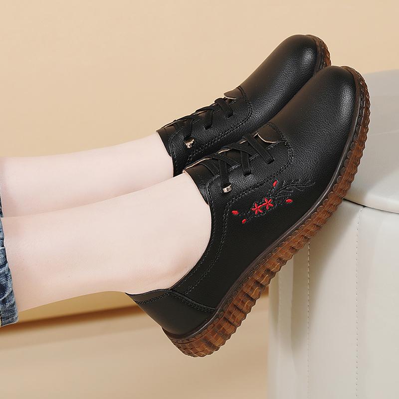 Women Soft Loafers Casual Elegant Summer Sneakers Breathable Embroidery Leather Moccasins Shoes Plus Size