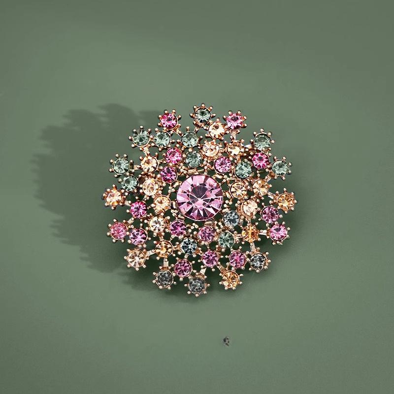 Elegant Colorful Crystal Exquisite Star Flower Badges Pins For Women Men Fashion Luxury Brooches Buckles