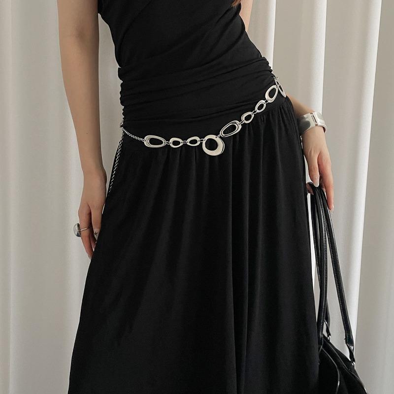 Fashionable Silver Metal Unique High-End Women’s Belt for Dresses Trendy Chain Accessory Design Versatile Waist Chain