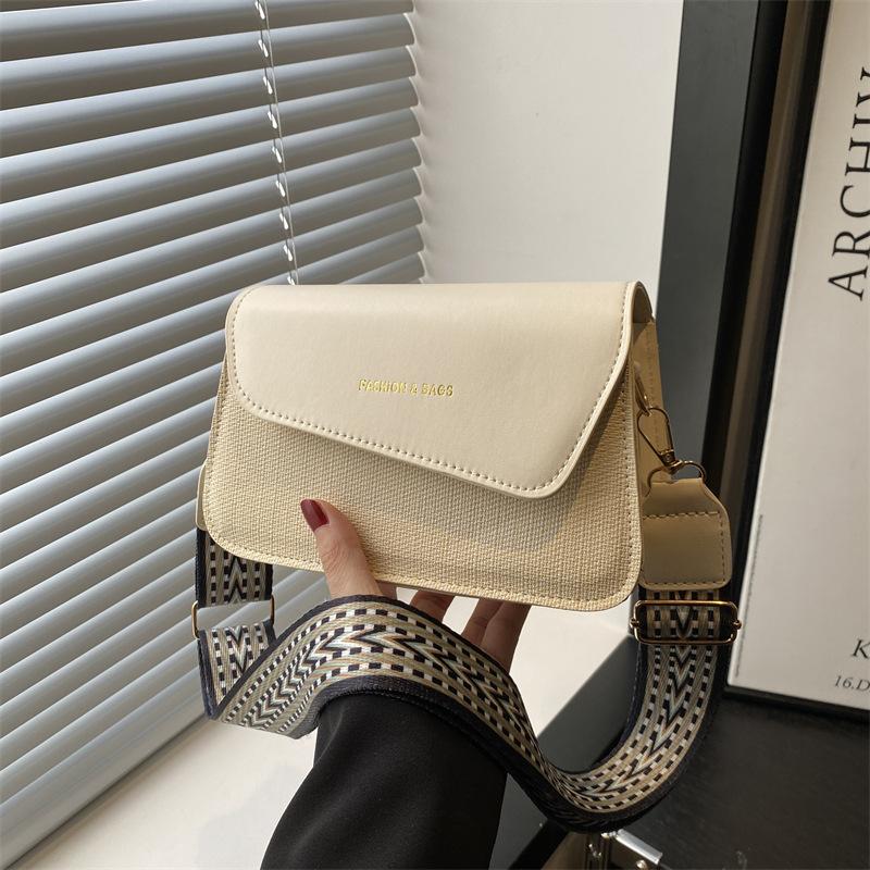 Tendance mode rétro été bandoulière large sac carré petit décontracté polyvalent sac à bandoulière messager sac pour femmes