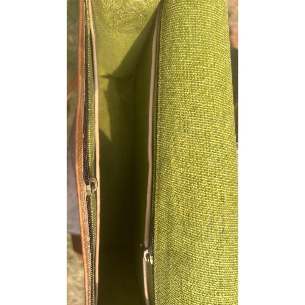 Details Masters Goat Leather Everyday Bag (unisex) Padded iPad Book Phone Compartment Solid Brass Fittings