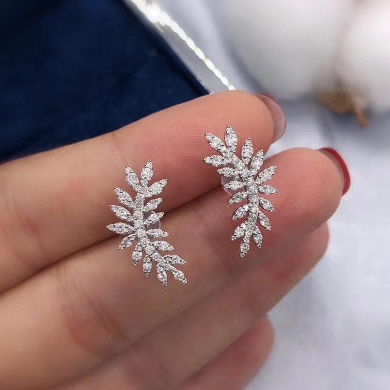 

Luxury Small Fresh Leaves Earrings for Women Fashion Silver Color Zircon Crystal Stud Earrings Wedding Aesthetic Jewelry Gifts