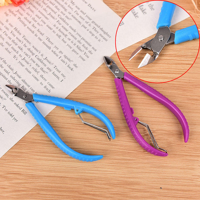 

New Useful Pro Nail Scissors Stainless Steel Cuticle Cutter Nippers Clipper Tool N/A
