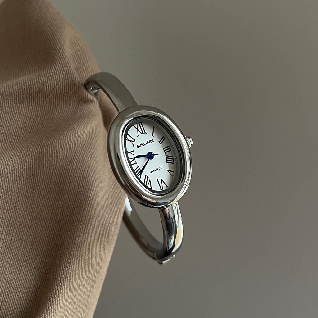 Dámské křemenné hodinky Luxusní římské číslice Reloj Minimalistické Jednoduché Oválné hodiny Dámské Nerezová ocel Orologio Zlaté pouzdro Náramkové hodinky