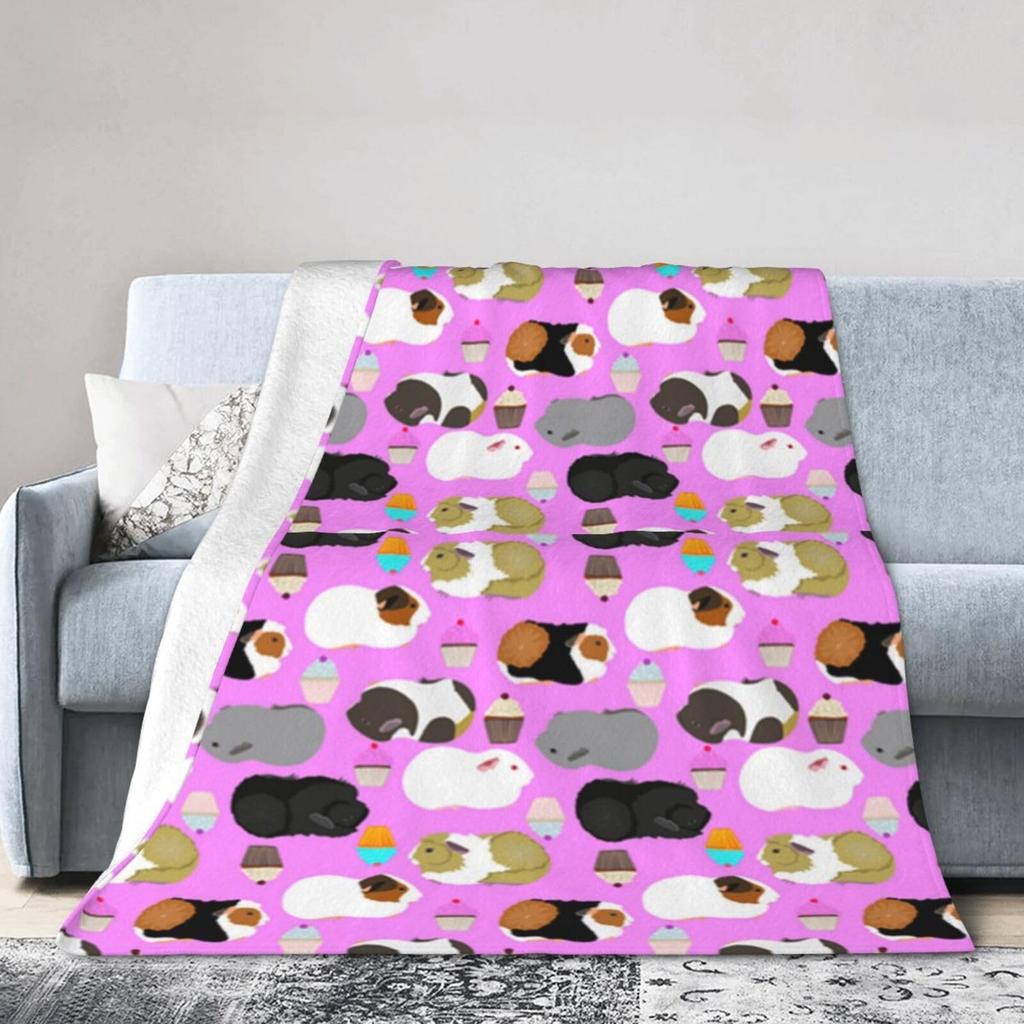 Guinea Pig Flannel Blanket Lovely Cartoon Animal Red Strawberry Blankets for Couch Bed Sofa Pet Hamster Floral Throw Blanket