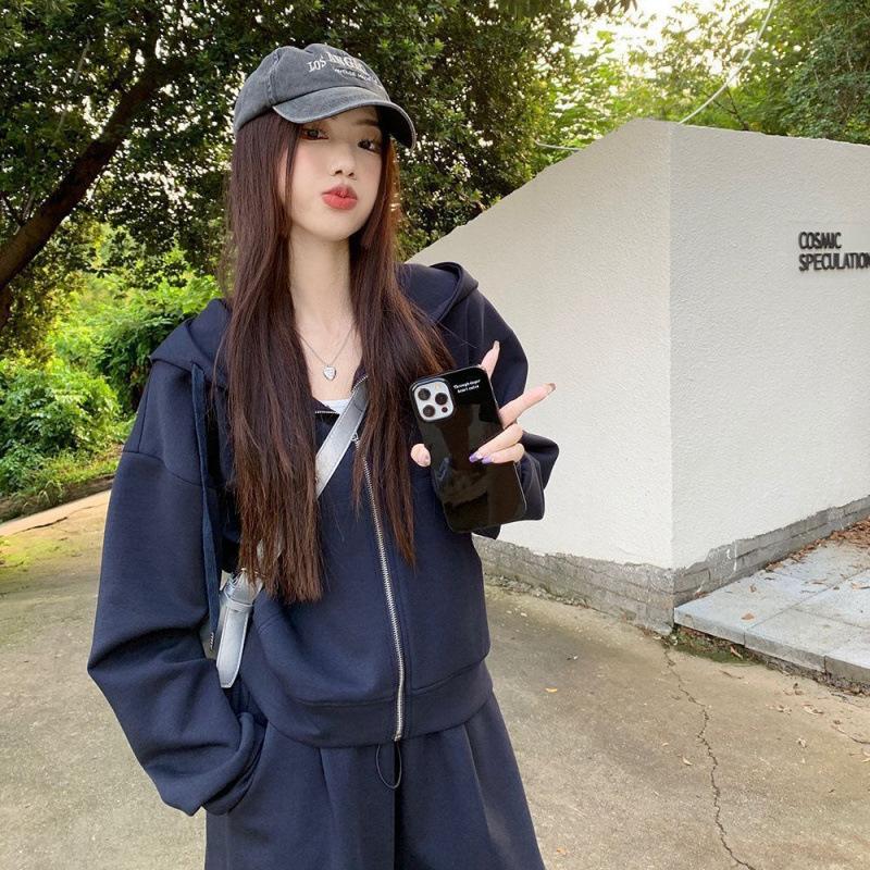 Two-piece Hooded Cardigan and Sweatshirt Set for A Chubby Girl in The Autumn and Winter, Featuring Casual and Sporty Wide-leg Pants