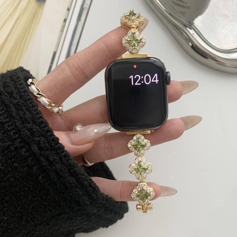 Four Leaf Clover Strap for Apple Watch Series 10 42mm/9 8 7 41mm/SE (2023) SE (2022) SE 6 5 4 40mm/3 2 1 38mm Zinc Alloy Band