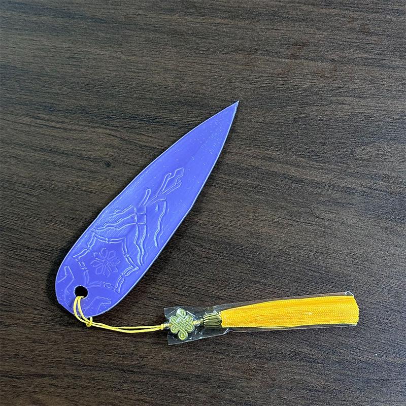 Cartoon K-Pop Demon Hunter Zoey Role-Playing Props Plastic Accessories Handmade Halloween Decoration Pendant Party Gifts