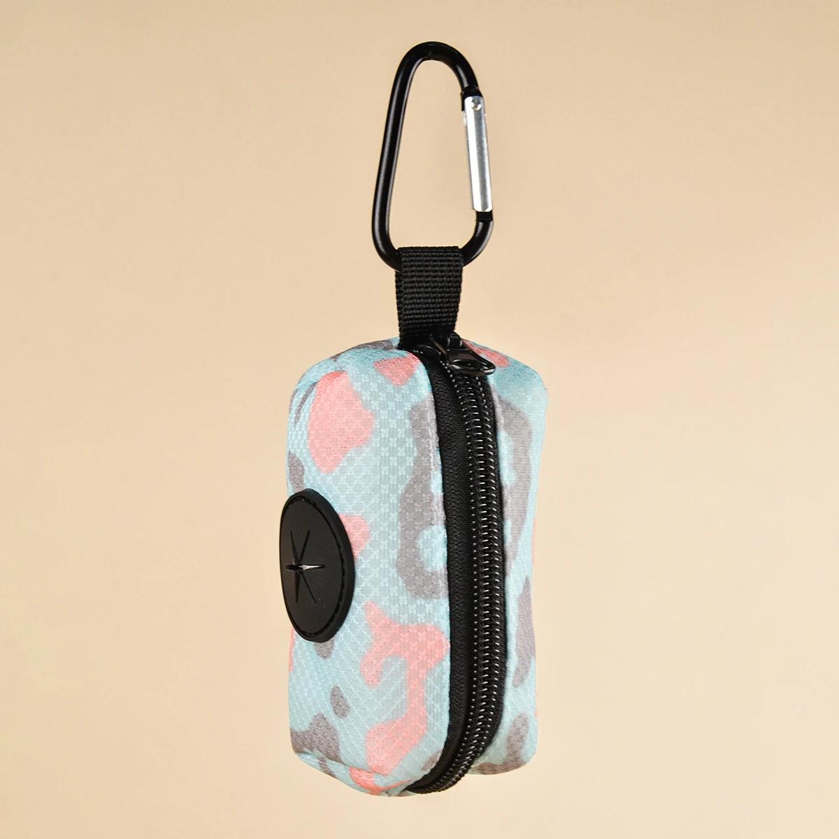 

Abstract Designer Print Cute Design Pet Poop Bag Holder Dispenser Without Poop Bag and Leashes Can Attached with Any Dog Leashes синий