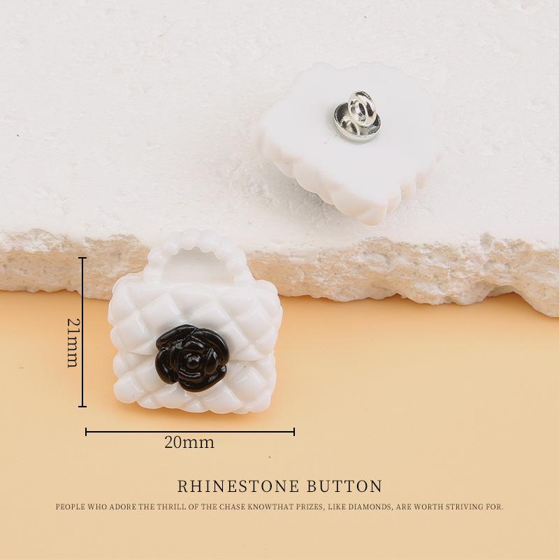 

5pcs Children S Clothes Sweater Buttons Cartoon Bow Buttons Baby Cardigan Jacket Cute Flower Decoration Black And White Buttons white bag