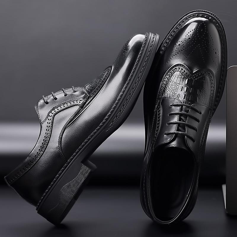 Scarpe da Uomo in Pelle Brogue Inghilterra Casual Trend Business Formale Intagliate Giovanili Scarpe da Matrimonio Più Velluto Scarpe da Uomo