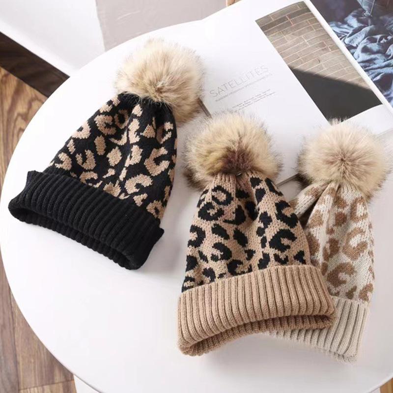 Women Hat Outdoor Warm and Thick Men Woolen Hat Trendy European American Fashion Leopard Print Curled Edge Wool Ball Knitted Hat