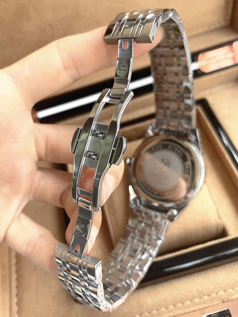 High-Quality Men's Steel Band Waterproof Quartz Watch – Simple, Durable Design