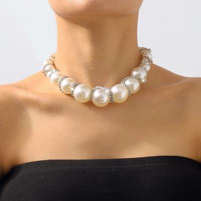 131 Temperament Heavy Industry Claw Diamond Winding Pearl Neck Chain ZA Retro Light Luxury Personalized Short Necklace Women